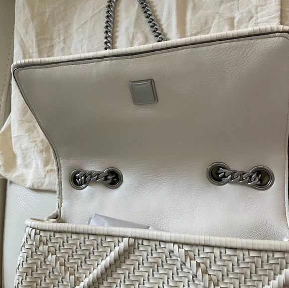 Tory Burch Kira Diamond woven small convertible shoulder bag ivory color - Picture 16 of 16